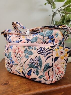 NWT Vera Bradley On The Go Crossbody Paradise Coral Floral Quilted Bag Purse